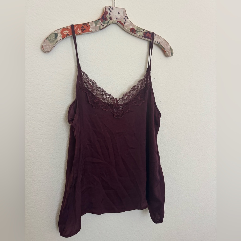 Women's Lace-Trim Camisole Tank - Plum